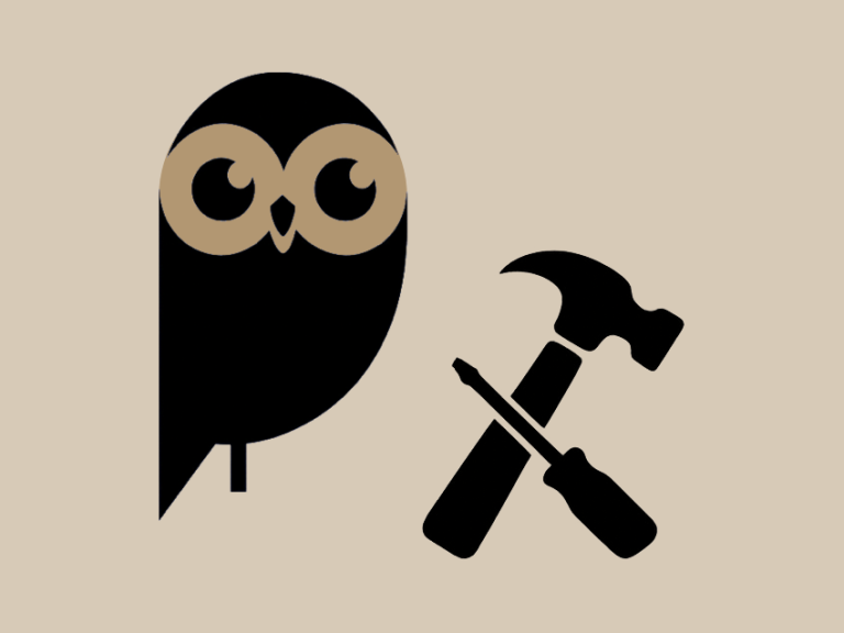 Logo "La Chouette aide" avec un marteau et d’un tournevis.
